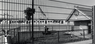 108511 Afbeelding van een electrisch treinstel plan V (mat. 1964) van de N.S. op het opstelterrein aan de Boorstraat te ...